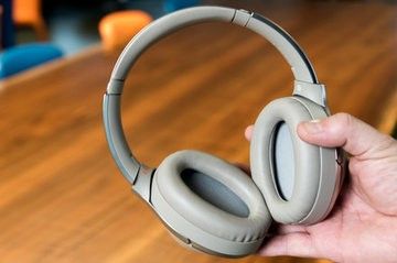 Sony MDR-1000X test par DigitalTrends Sony MDR-1000X test par DigitalTrends