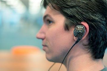 Audeze Sine test par DigitalTrends Audeze Sine test par DigitalTrends