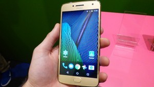 Lenovo Moto G5 Plus Review: 21 Ratings, Pros and Cons