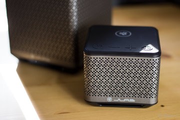 JLab Block Party testé par SoundGuys JLab Block Party testé par SoundGuys