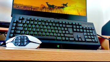 Razer BlackWidow Chroma V2 test par TechRadar Razer BlackWidow Chroma V2 test par TechRadar