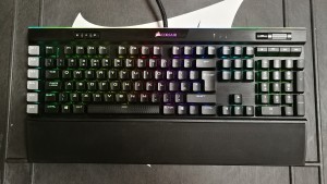 Corsair K95 test par Trusted Reviews