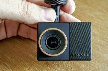 Test Garmin Dash Cam 55