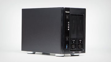 Thecus N2810 test par 01net Thecus N2810 test par 01net