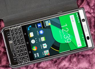 BlackBerry KeyOne test par PCMag