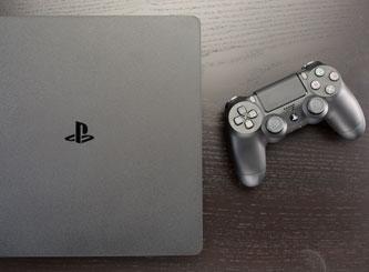 Sony PlayStation 4 Slim test par PCMag