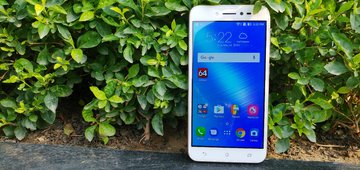 Asus ZenFone Live test par TechRadar Asus ZenFone Live test par TechRadar