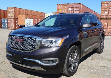 Test GMC Acadia Denali