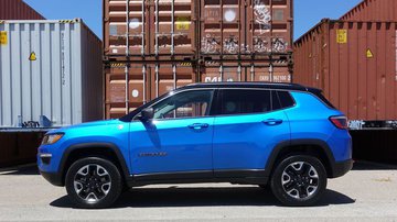 Jeep Compass Review: 5 Ratings, Pros and Cons