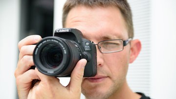 Canon EOS Rebel SL2 Review