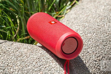 JBL Flip 4 test par DigitalTrends