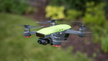 DJI Spark test par CNET USA DJI Spark test par CNET USA