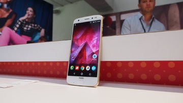 Lenovo Moto Z2 Force Review