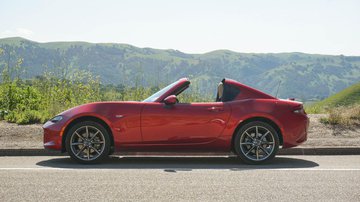 Mazda MX-5 RF Review: 2 Ratings, Pros and Cons