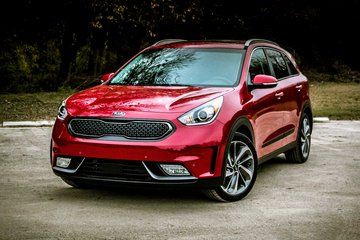 Kia Niro Review: 5 Ratings, Pros and Cons
