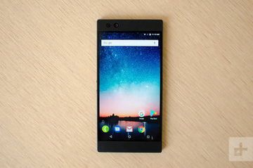 Razer Phone test par DigitalTrends Razer Phone test par DigitalTrends