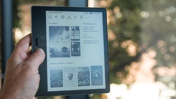 Amazon Kindle Oasis test par ExpertReviews Amazon Kindle Oasis test par ExpertReviews