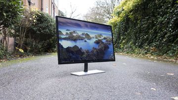 AOC Q3279VWF Review: 3 Ratings, Pros and Cons