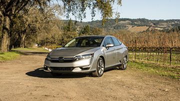 Honda Clarity Review: 1 Ratings, Pros and Cons
