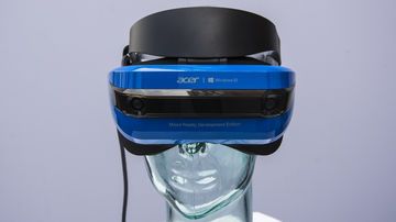 Acer Mixed Reality test par ExpertReviews Acer Mixed Reality test par ExpertReviews
