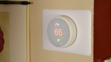 Nest Thermostat test par TechRadar Nest Thermostat test par TechRadar