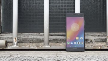 Lenovo P2 test par ExpertReviews