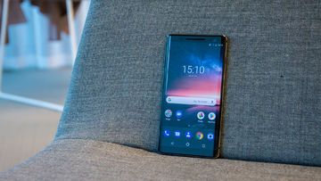 Nokia 8 Sirocco Review: 22 Ratings, Pros and Cons