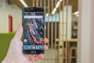 OnePlus 5 reviewed by ExpertReviews
