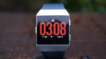 Fitbit Ionic Adidas im Test: 3 Bewertungen, erfahrungen, Pro und Contra