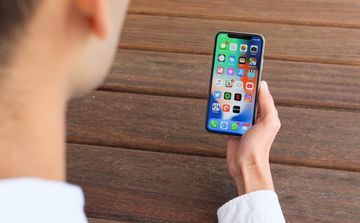 Apple iPhone X test par Trusted Reviews Apple iPhone X test par Trusted Reviews