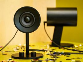 Razer Nommo Chroma test par CNET France Razer Nommo Chroma test par CNET France