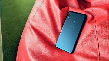 Asus Zenfone Max Pro M1 Review: 15 Ratings, Pros and Cons