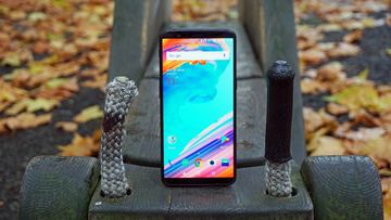 OnePlus 5T test par TechRadar OnePlus 5T test par TechRadar