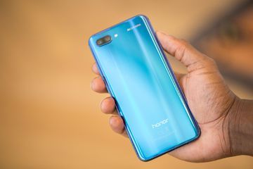 Honor 10 reviewed by CNET USA