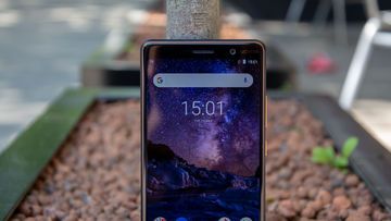 Nokia 7 Plus test par ExpertReviews