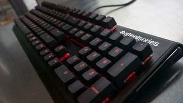 SteelSeries Apex M750 test par TechRadar