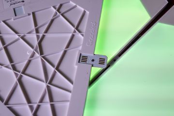 Nanoleaf Aurora test par Trusted Reviews Nanoleaf Aurora test par Trusted Reviews