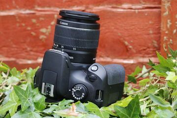 Canon EOS 4000D test par Trusted Reviews