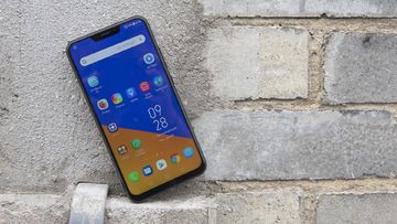 Asus ZenFone 5 test par ExpertReviews Asus ZenFone 5 test par ExpertReviews
