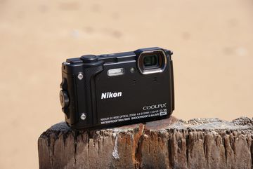Nikon Coolpix W300 test par Trusted Reviews Nikon Coolpix W300 test par Trusted Reviews