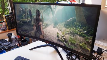 Test AOC Agon AG352UCG6