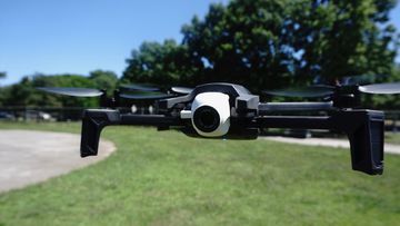 Parrot Anafi test par TechRadar Parrot Anafi test par TechRadar