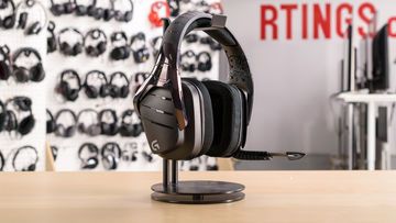 Logitech G933 reviewed by RTings Logitech G933 reviewed by RTings