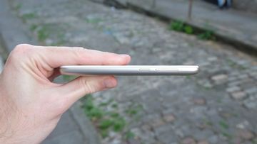 Alcatel 1 test par Trusted Reviews Alcatel 1 test par Trusted Reviews