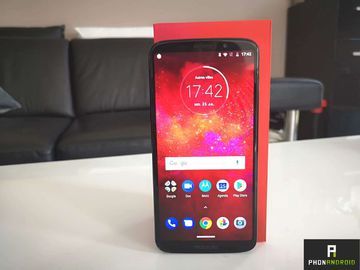 Motorola Moto Z3 Play test par PhonAndroid