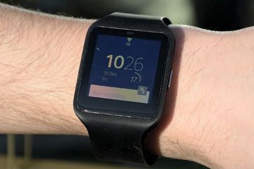 Sony SmartWatch 3 test par ExpertReviews