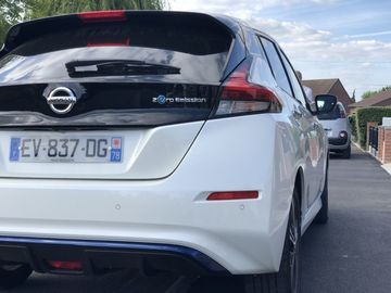 Nissan Leaf 2 Review: 2 Ratings, Pros and Cons