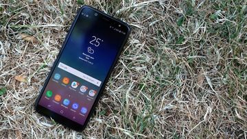 Samsung Galaxy A6 test par Trusted Reviews Samsung Galaxy A6 test par Trusted Reviews