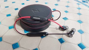 Sennheiser Momentum Free test par TechRadar Sennheiser Momentum Free test par TechRadar