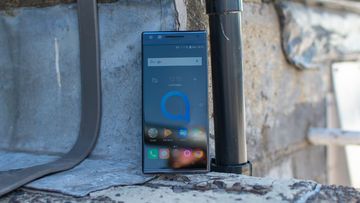 Alcatel 5 test par ExpertReviews